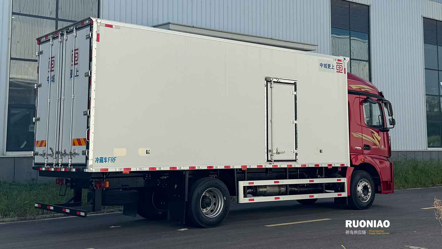 SHACMAN M5000 350HP 4X2 Camión Refrigerado 6.8m - 4