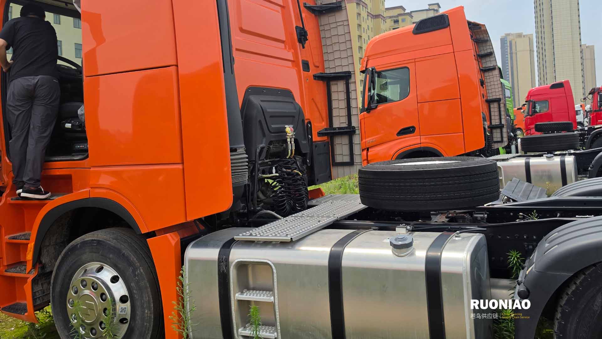 SHACMAN X6000 6x4 Tractora (Edición RU/CU-TR) - 5