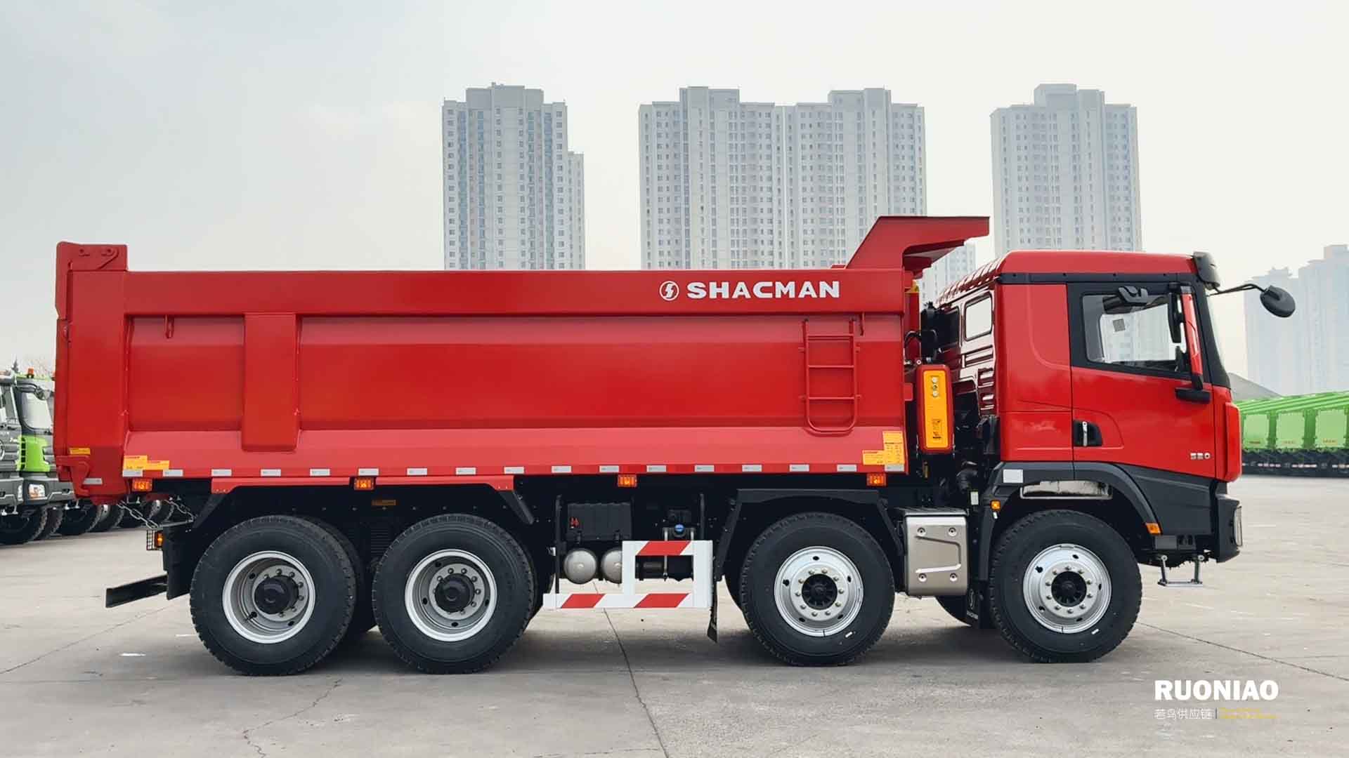 SHACMAN X5000 8×4 Camión Volquete 520HP Perú - 4