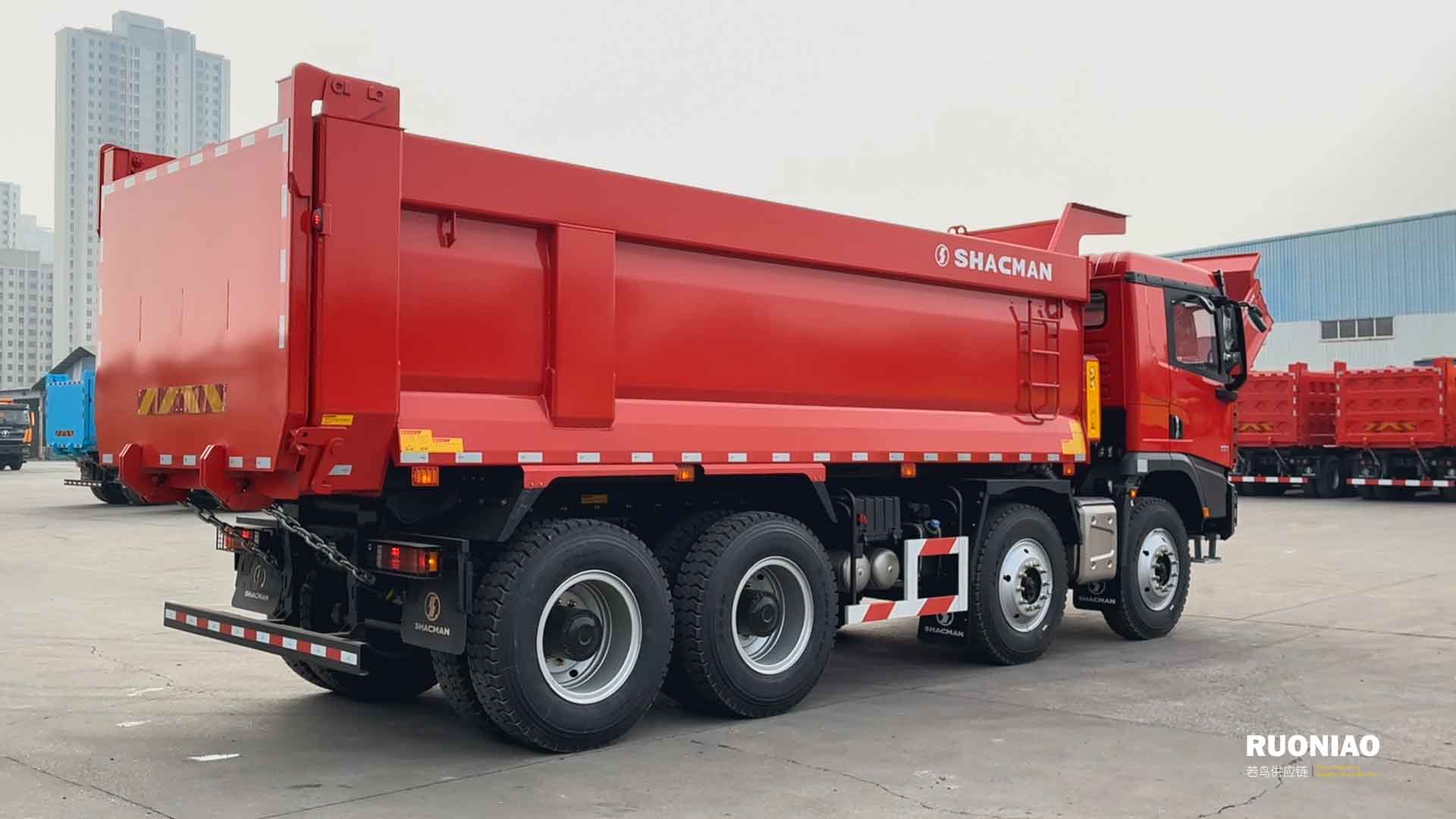 SHACMAN X5000 8×4 Camión Volquete 520HP Perú - 5