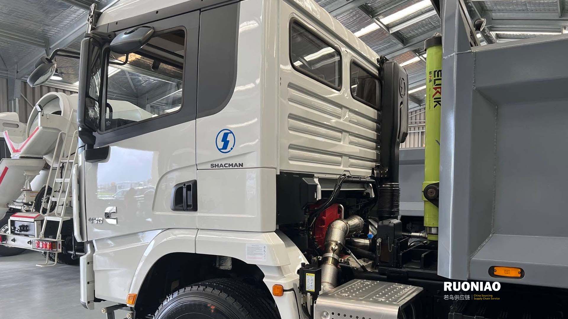 SHACMAN X3000 6×4 Camión Volquete Hardox 🇵🇪 - 4