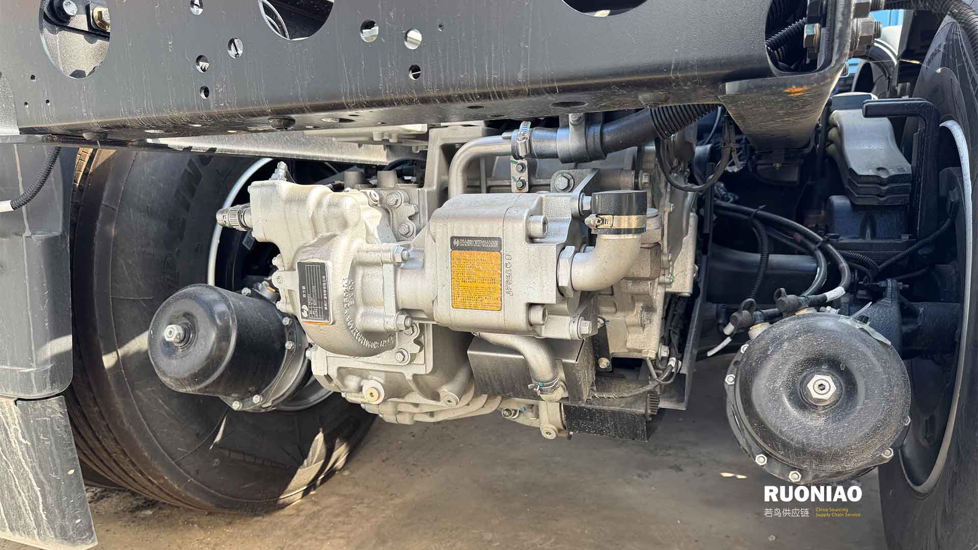 SHACMAN H6000E 6X4 Tractocamión Eléctrico - 14