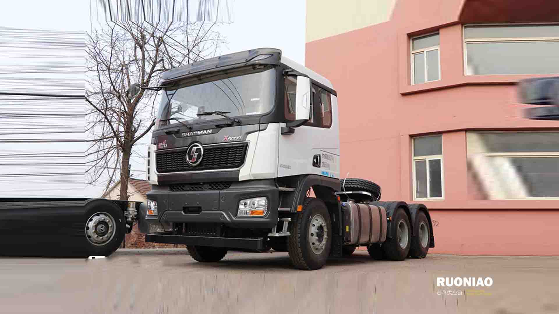 SHACMAN X5000 Tractor