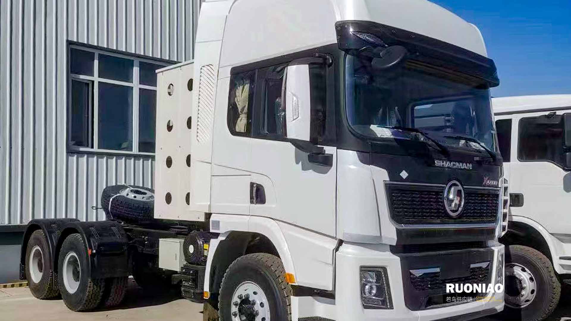 SHACMAN X5000 6×4 Tractora CNG 🇵🇪 - 2