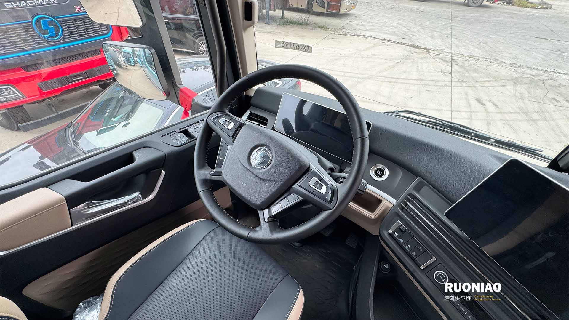 SHACMAN X6000 6x4 牵引车 - 19